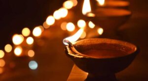 deepam yetrum pothu sollum mantra